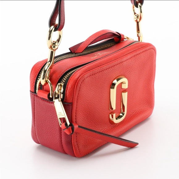 Marc Jacobs The Softshot Crossbody Bag in Two-Toned Red Leather - GUC - Picture 3 of 9